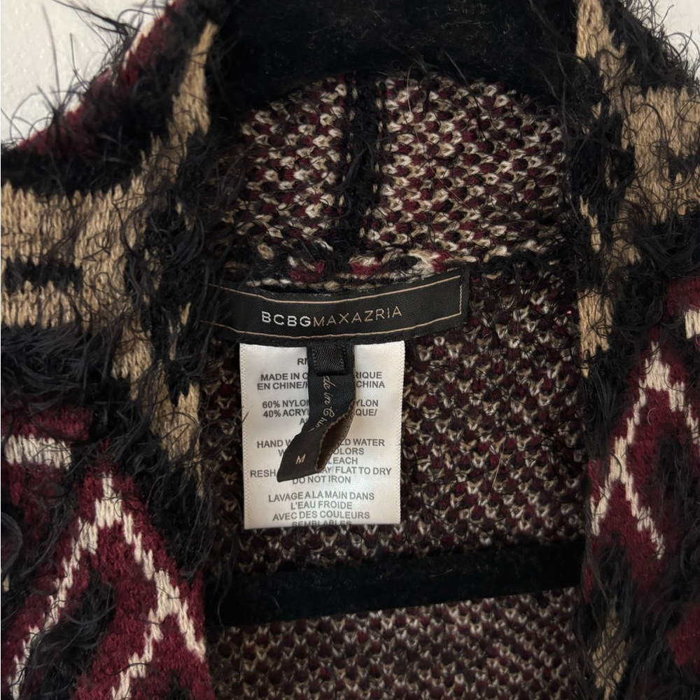 BCBGMaxAzria Black and Burgundy Textured Sweater